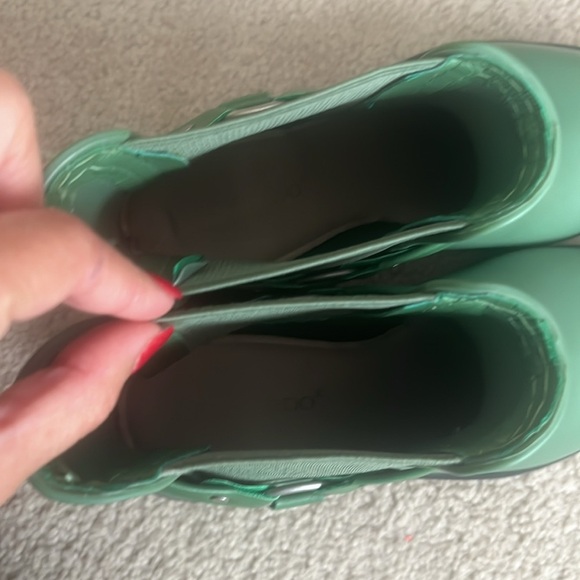 “Bernardo Zoe Rain Boots size 8” - Picture 10 of 10